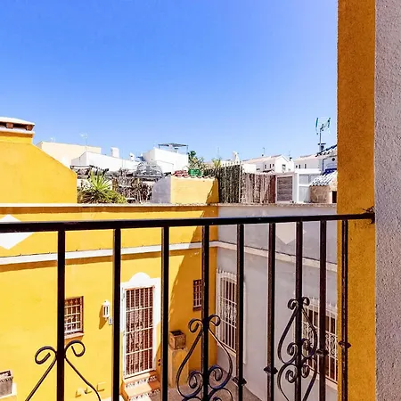 1 Bedroom Awesome In Apartamento