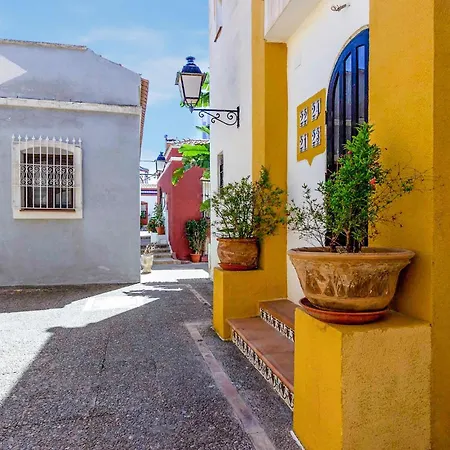 1 Bedroom Awesome In *