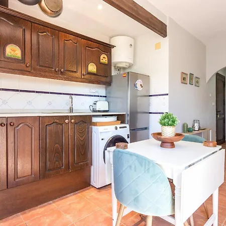 1 Bedroom Awesome In