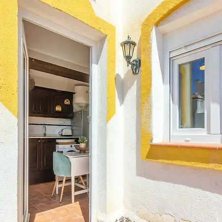 1 Bedroom Awesome In *